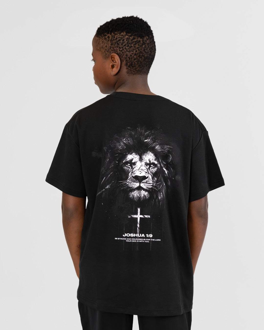 Joshua 1:9 'Lion' Youth Oversized T-shirt